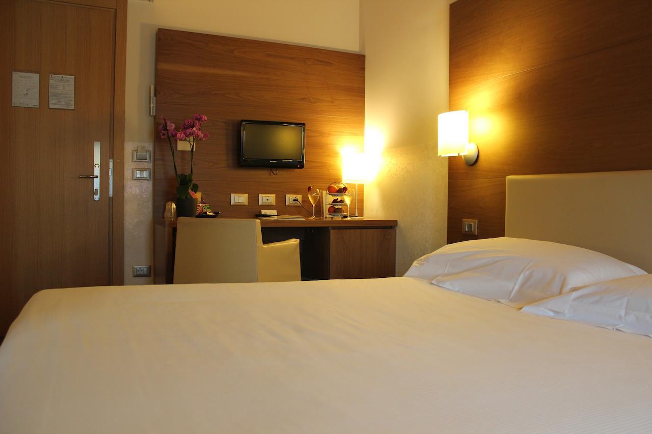 Hotel Opera Dossobuono Cameră foto